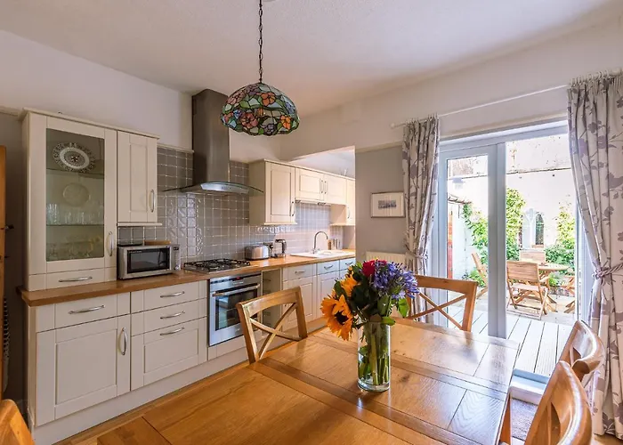 15 Brownlow Street Дом отдыха *