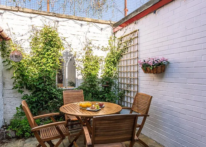 Дом отдыха 15 Brownlow Street