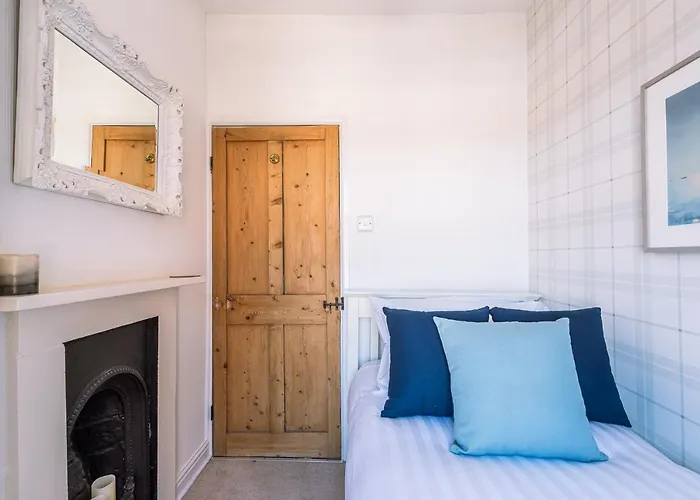 Дом отдыха 15 Brownlow Street *