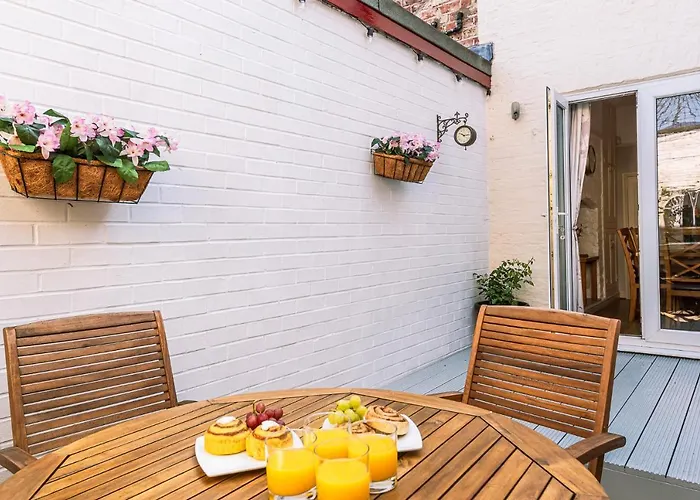 15 Brownlow Street Дом отдыха