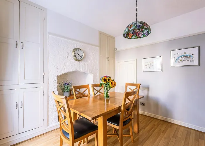 Дом отдыха 15 Brownlow Street