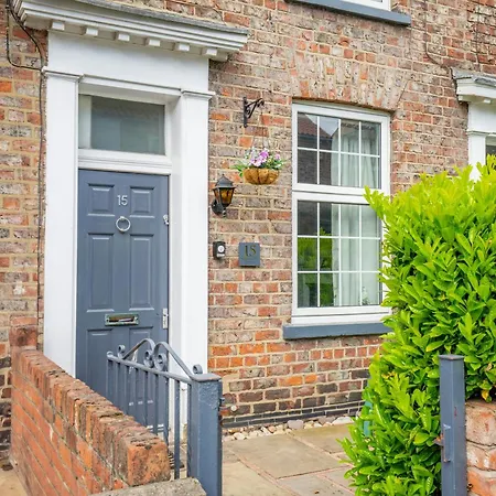 15 Brownlow Street Holiday home